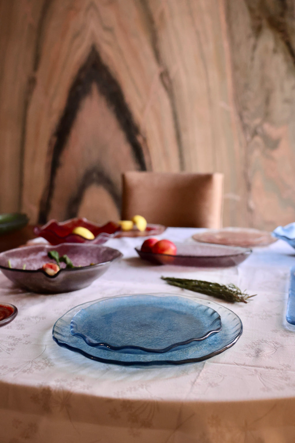 Dining plates