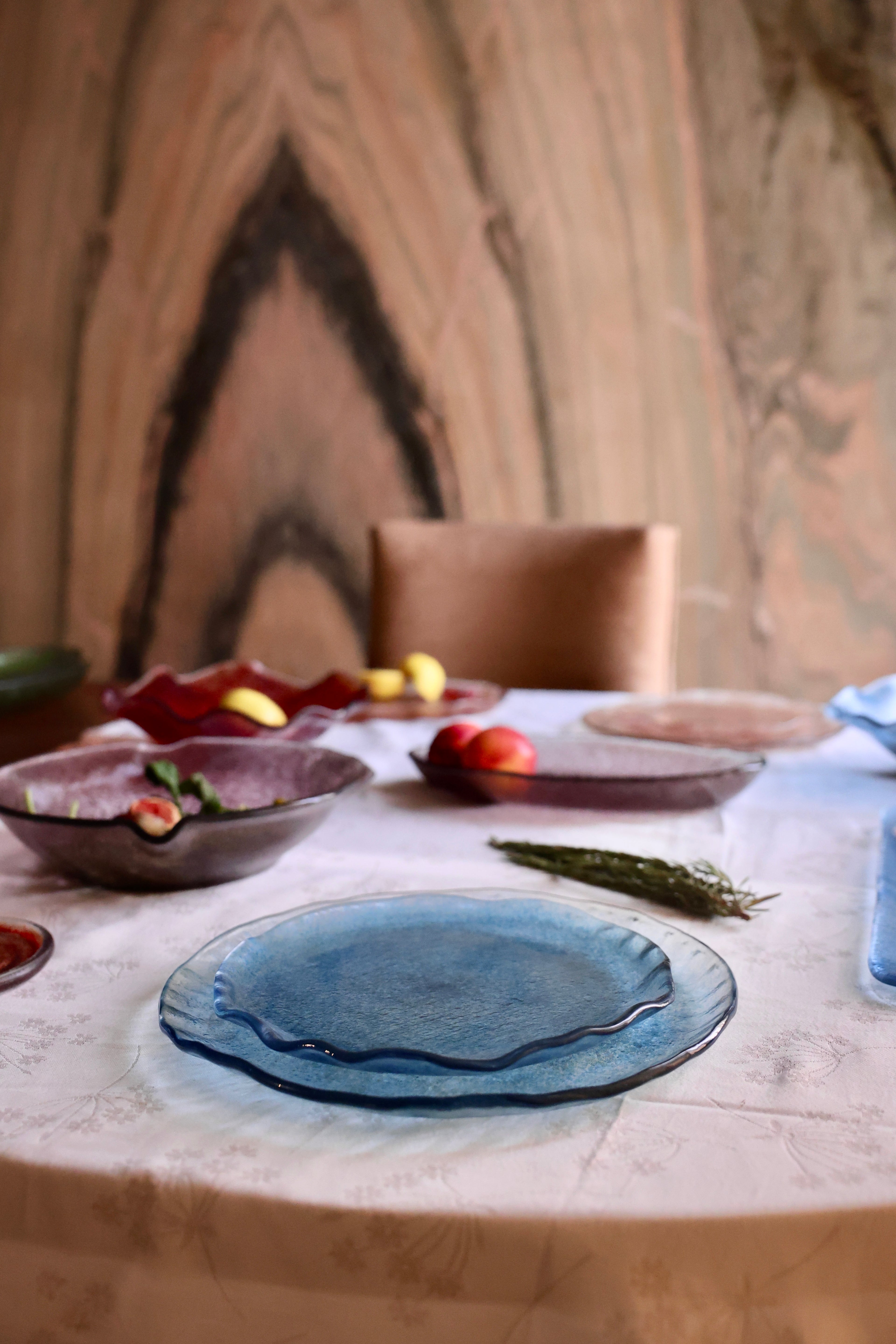 Dining plates