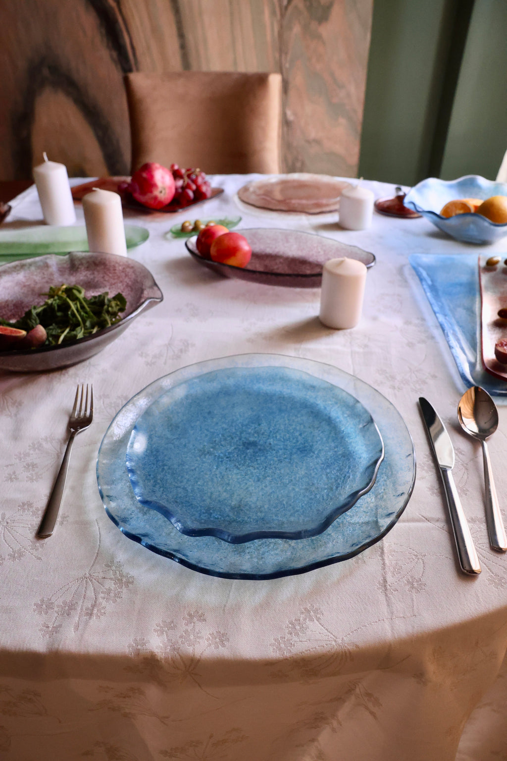 Dining plates