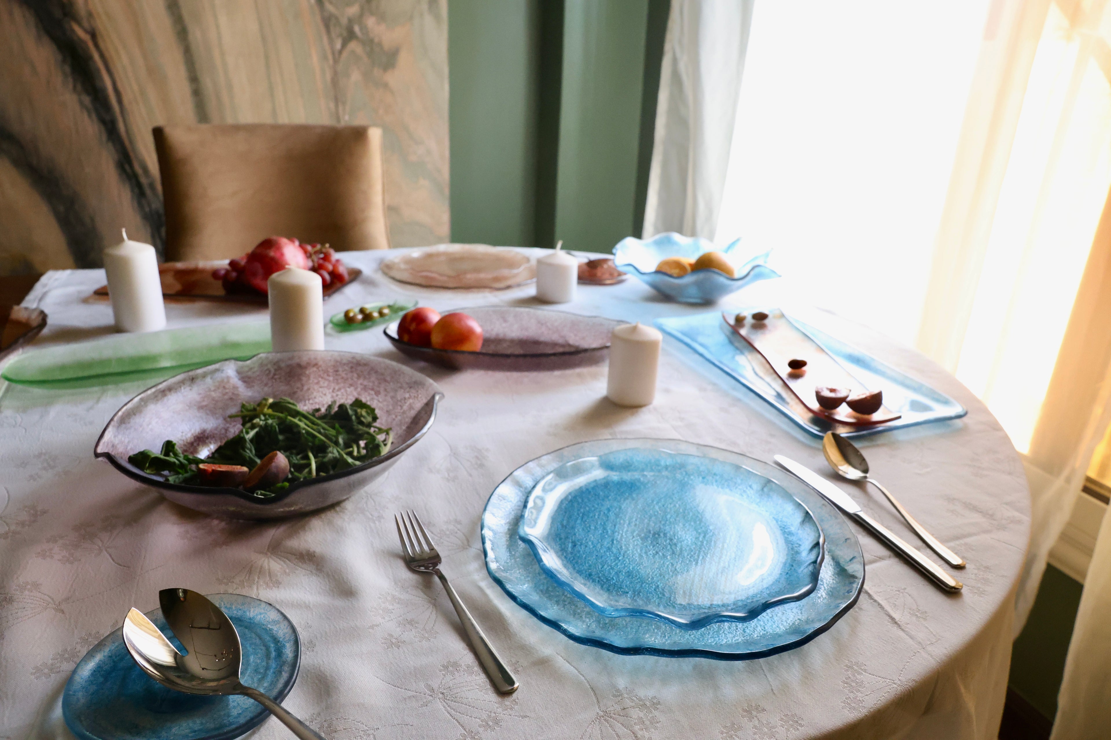 Dining plates